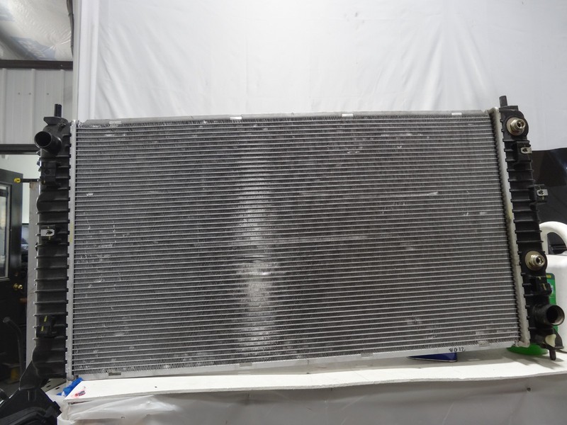2020-2024 Chevy Silverado 1500 Front Radiator! Factory Original Part! 84152438