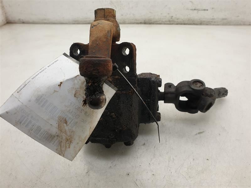 79-85 TOYOTA PICKUP 2.4L 4WD MT STEERING GEARBOX