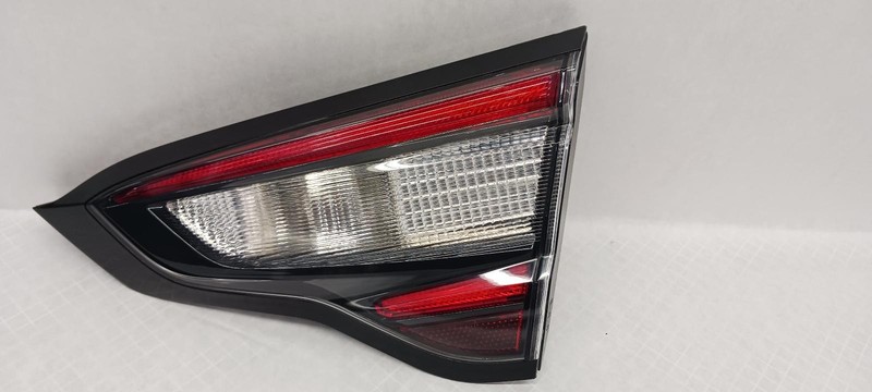 20-'25 SUBARU LEGACY Right passenger inner Taillight OEM Grade A!