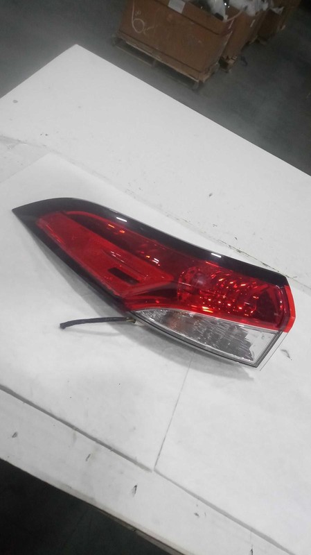2020-2022 Toyota Corolla Left Tail Light Assembly Silver OEM 710784 78K Miles