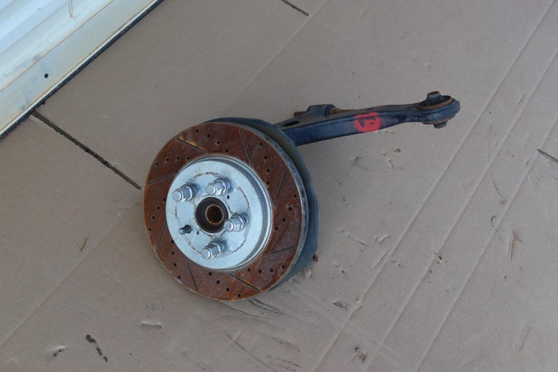 2006-2009 LEXUS RX400H AWD FRONT RIGHT SPINDLE KNUCKLE HUB W/ CONTROL ARM OEM