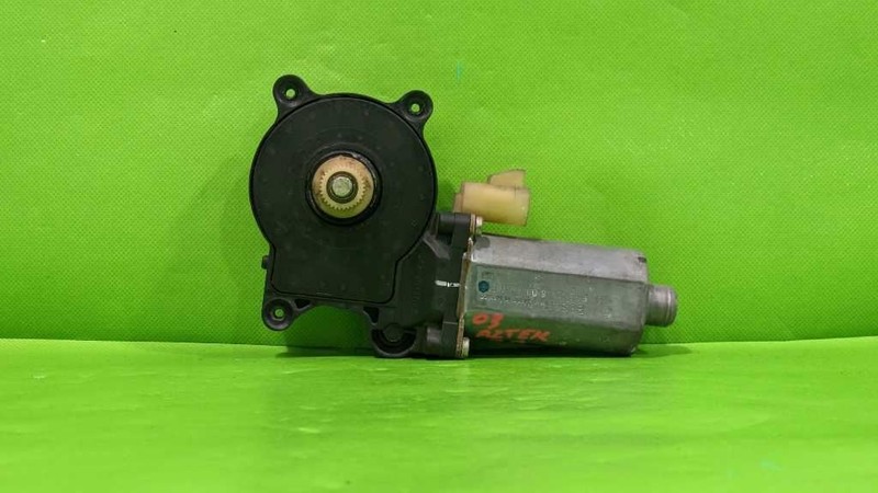 01-05 AZTEK PASSENGER RIGHT REAR WINDOW MOTOR OEM 4566-11