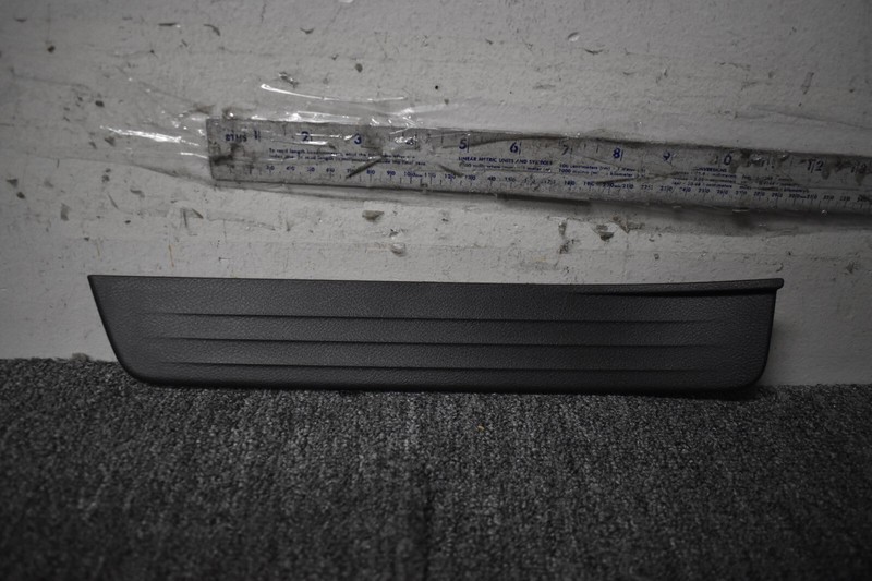2014-2019 INFINITI Q50 LUXURY REAR LEFT SIDE PLATE KICKING FACTORY OEM