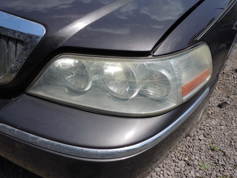 2005-2011 Lincoln Town Car Halogen Headlight Driver Left