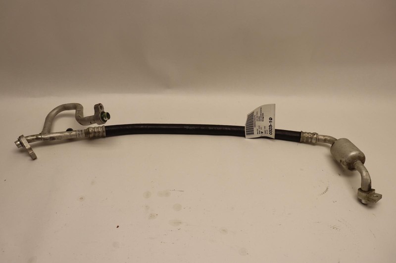 2015-2016 CHEVY TAHOE 5.3L A/C AIR CONDITIONING SUCTION HOSE LINE PIPE OEM