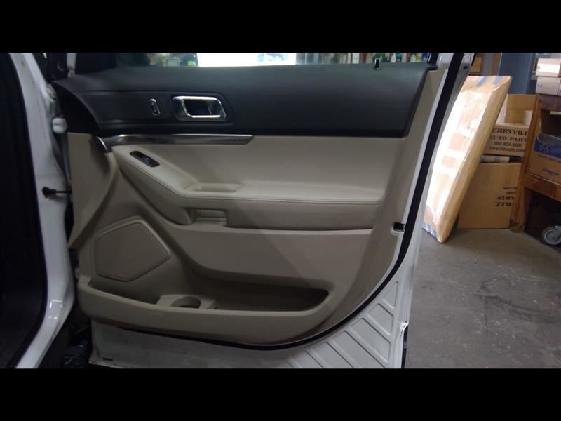 2013 EXPLORER Passenger Right Front Door Trim Panel 1440183