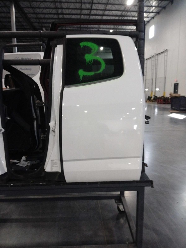 2020 Chevrolet Colorado Left Door White 7667004 Used 131K Miles