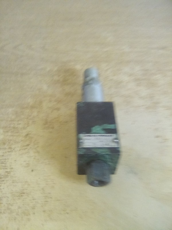 Uchida Hydraulics RD4-02T-B-330