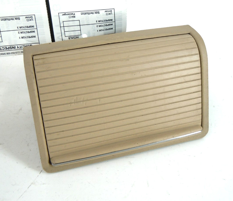 2006 06 BMW 325i Rear Center Console Ash Tray Storage Compartment OEM