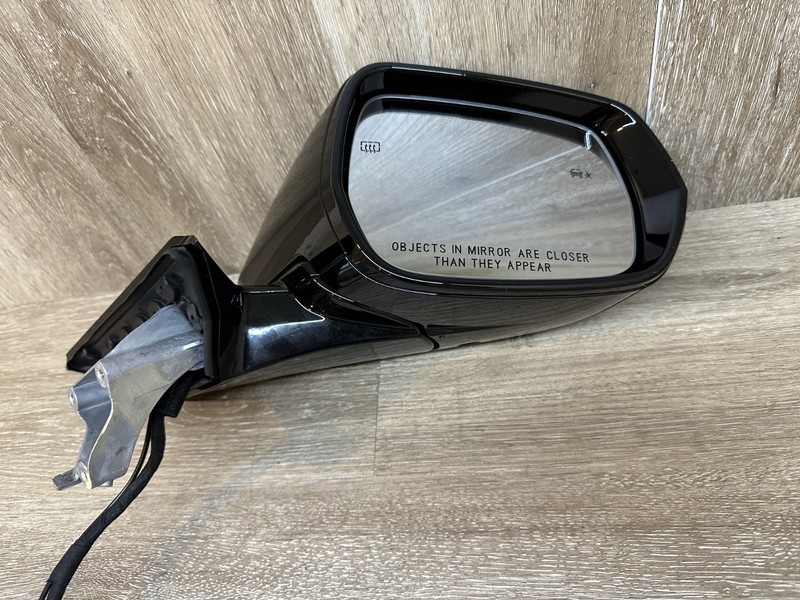 2023-24CADILLAC LYRIQ RH MIRRORW CAMERAASSY -BLACK -- OEMPART # 86544027