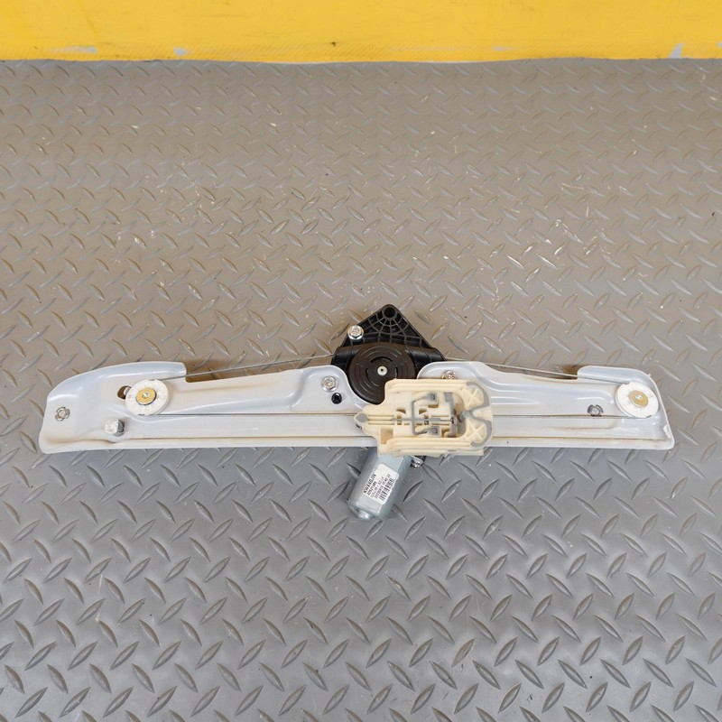 2017-2023 CHEVROLET BOLT EV REAR LEFT SIDE DOOR WINDOW REGULATOR OEM 42521385