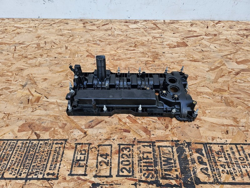 FORD MUSTANG ECOBOOST 2015-2023 OEM ENGINE MOTOR CYLINDER HEAD VALVE COVER 2.3T