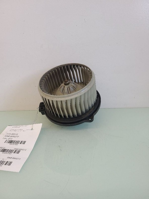 Blower Motor SE Fits 04-08 SOLARA 551969