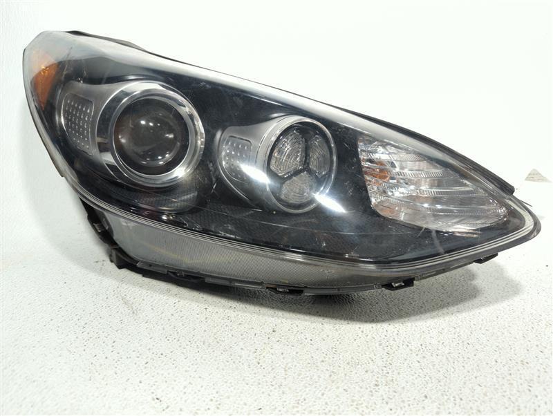 2018 KIA Sportage Right Headlight Assembly Grey Used OEM 640990 Broken Tab
