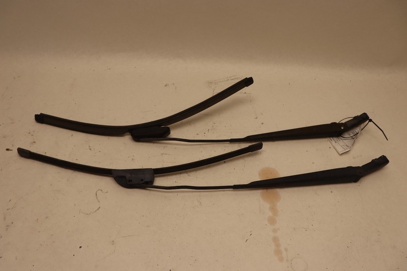 2008-2016 FORD F250 SD FRONT LEFT & RIGHT WINDSHIELD WIPER ARM PAIR OEM