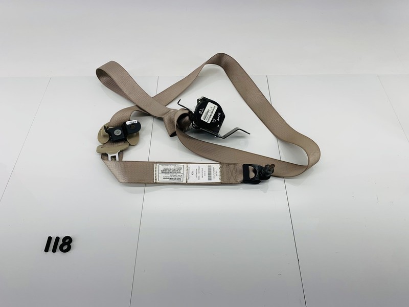 14-15 KIA SORENTO XM REAR LEFT SIDE SECOND 2ND ROW SEAT BELT TENSIONER BEIGE OEM