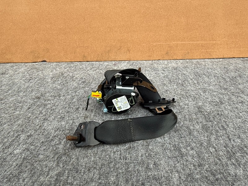 FORD MUSTANG MACH-E 2021-2026 OEM REAR RIGHT PASSENGER SEAT BELT ASSEMBLY BLACK