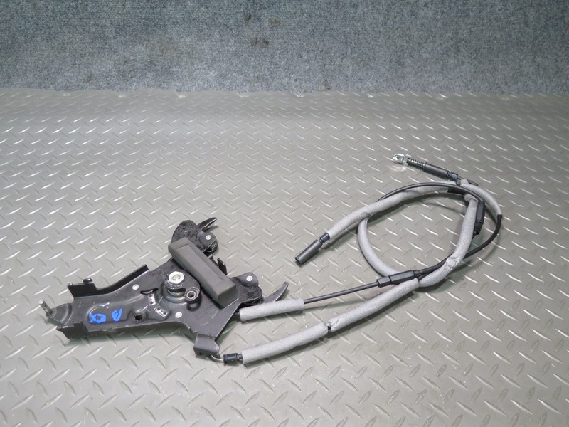 2004-2009 CADILLAC XLR CONVERTIBLE TOP ROOF CENTER LOCK LATCH W/ CABLE