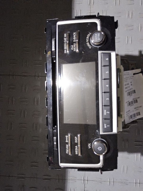 2018 Nissan ALTIMA Radio Receiver AM FM CD w/o Navigation fits SL models