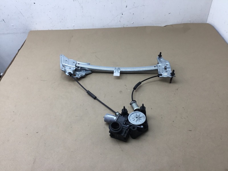 18-21 Lexus LC500 2018 Right Passenger Door Window Regulator Motor :Y