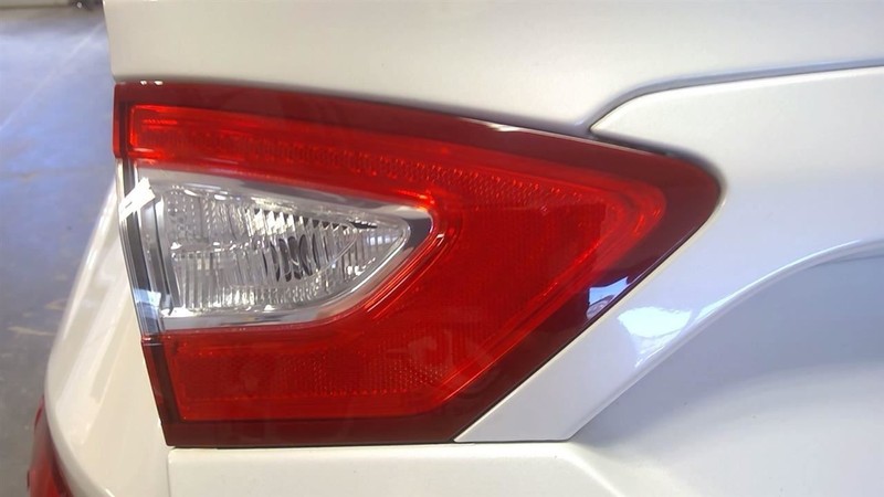 Driver Left Tail Light Lid Mounted Hybrid SE Fits 13-16 FUSION 3475041