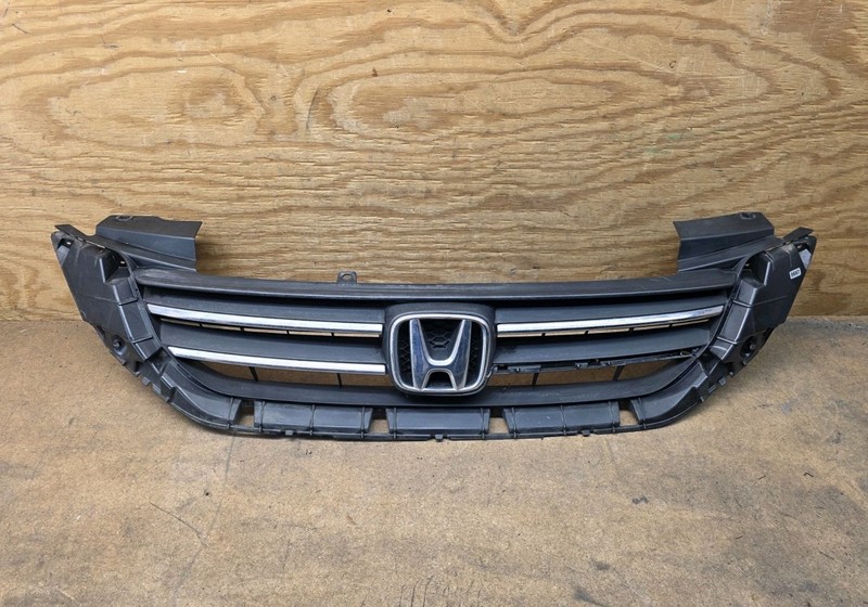 2013 2014 2015 Honda Accord Sedan Front Bumper Grill Grille OEM "DAMAGED"