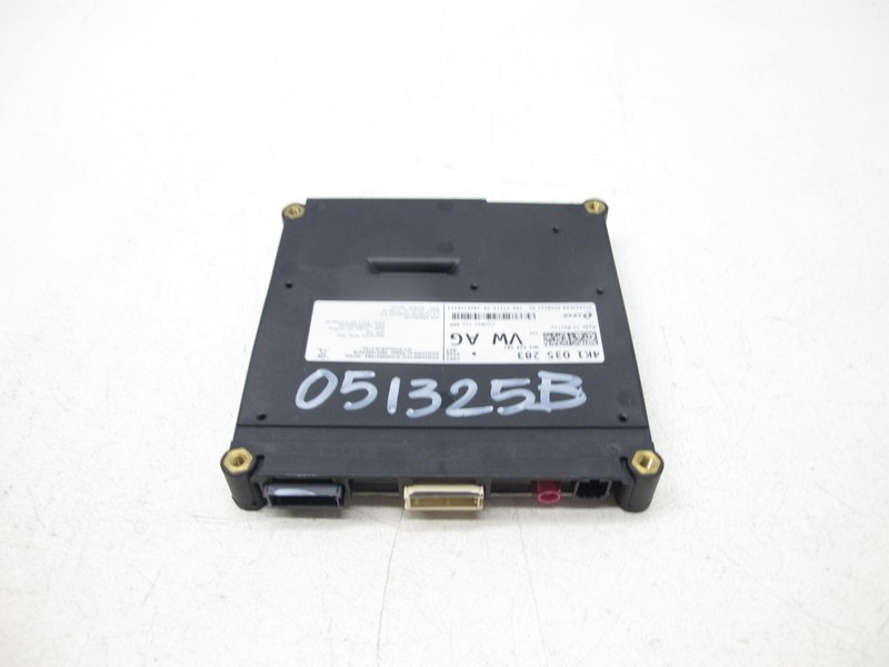 17-24 AUDI B9 A5 S5 RS5 A4 S4 SQ5 EMERGENCY CALL CONTROL MODULE OEM 051325B