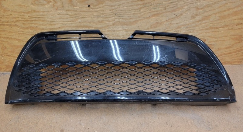 2017 2018 2019 TOYOTA COROLLA SE XSE Front Bumper Lower Grille OEM