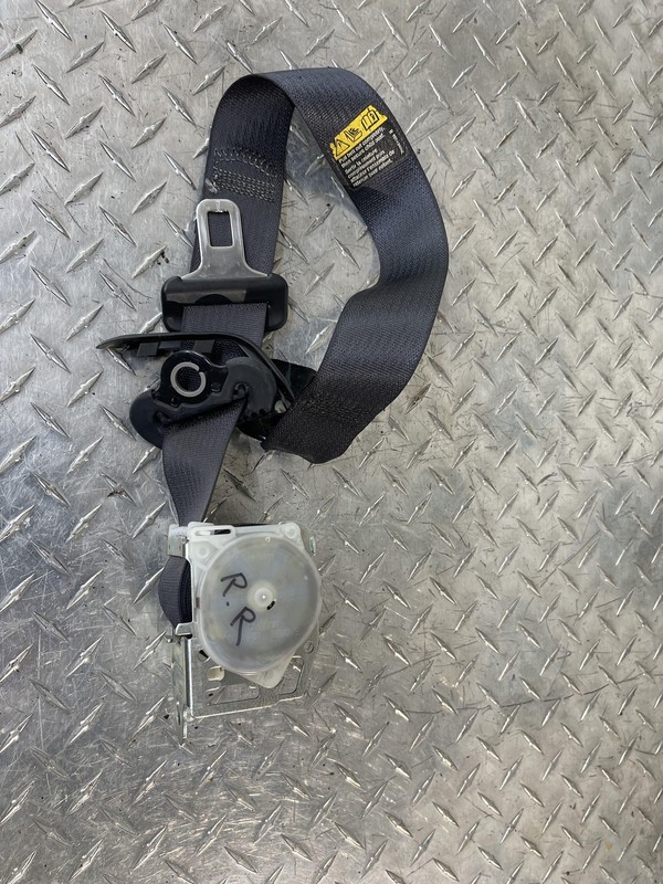 2003-2007 Hummer H2 Rear Passenger Right Belt Assembly Oem Tested