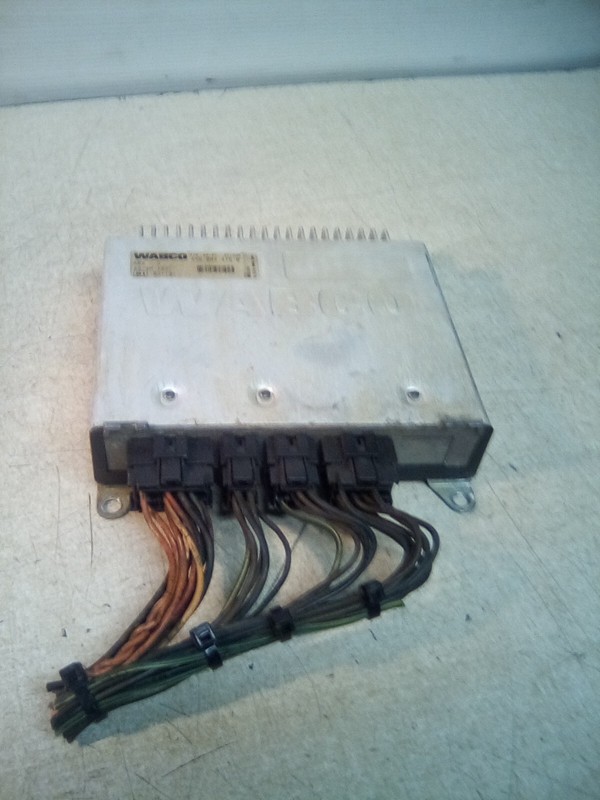 WabcoPeterbilt 379 446 004 415 0 ABS Brake Module