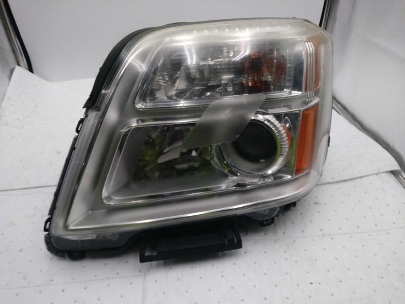Used Left Headlight Assembly fits: 2017 Gmc Terrain SLE-1 L. Left Grade A