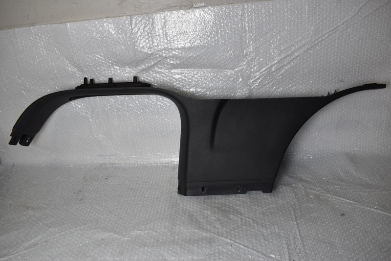 Porsche Cayenne Right/Passanger Door Sill Trim Luxor Beige 2011-2018
