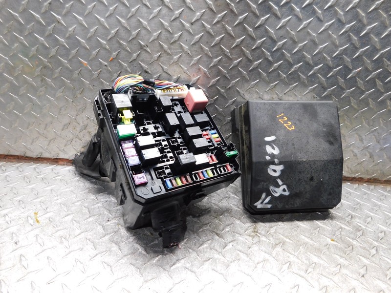 2012-2024 MITSUBISHI OUTLANDER SPORT/ RVRENGINE FUSE RELAY BOX