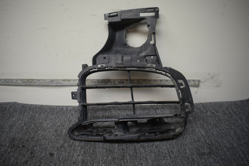 PORSCHE CAYENNE RIGHT SIDE AIR INTAKE BUMPER GRILLE FACTORY OEM