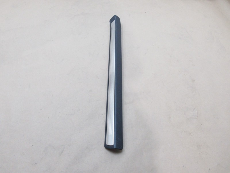 Mercedes S550 C217 2015 Front Right Sill Plate Scuff Cover Panel Trim 14-17 |