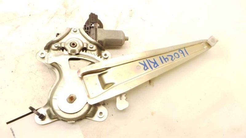 08-13 TOYOTA HIGHLANDER BASE PASSENGER SIDE REAR DOOR WINDOW REGULATOR
