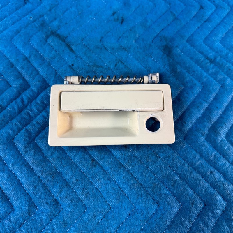 1989-1991 Chrysler TC Maserati Exterior Door Handle Left Driver Side 4336233 OEM
