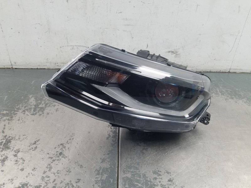 2019 Chevy Camaro ZL1 1LE Left Driver Head Light #1945 VV2