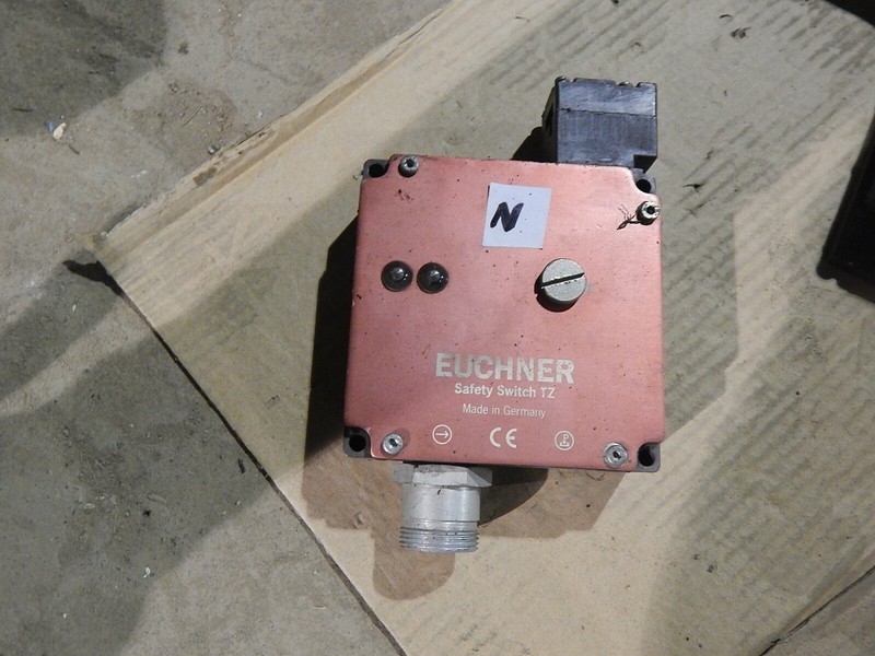 Euchner TZ1LE024BHA C1808 Safety Switch "N" *FREE SHIPPING*