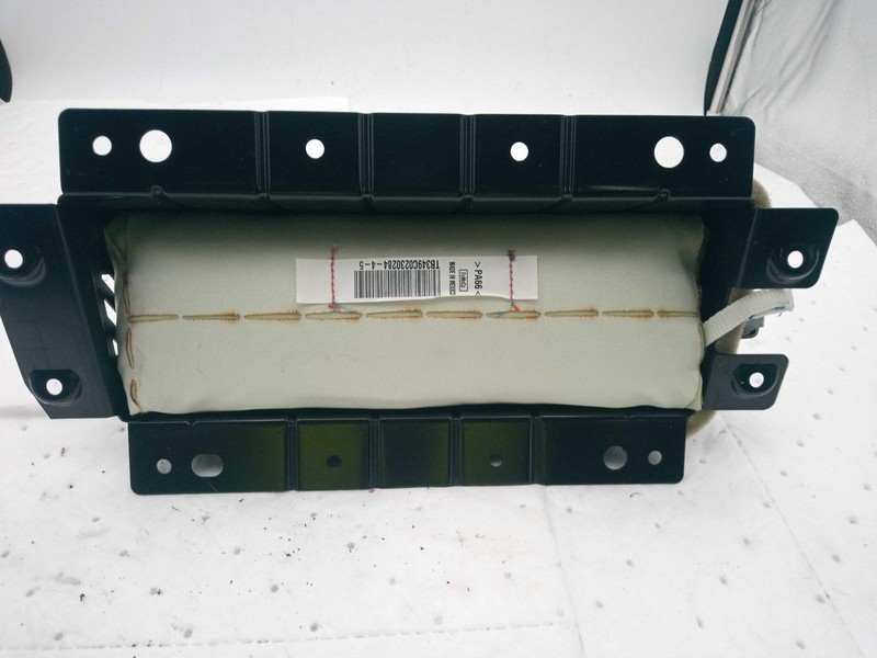 2013 Lincoln MKS Instrument Panel Air Bag Right White 139K OEM 16431