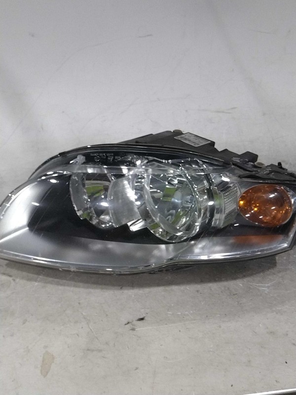 2008 AUDI A4 Left Headlight Assembly Red OEM 394338 128K Miles