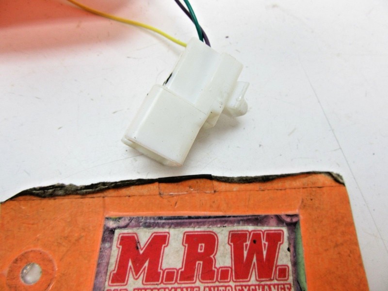 DOOR MIRROR WIRE PLUG CONNECTOR PIGTAIL HARNESS END CLIP POWER ESCAPE TRIBUTE