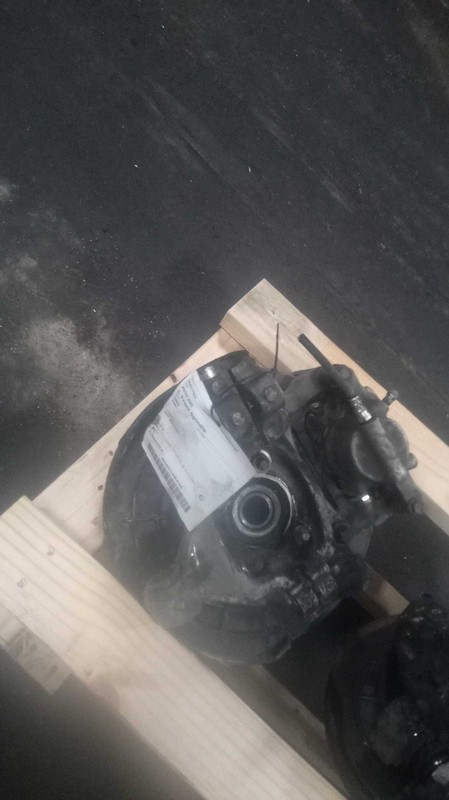 2015 Chrysler 200 Steering Knuckle Front Left OEM Used 121K Miles Red