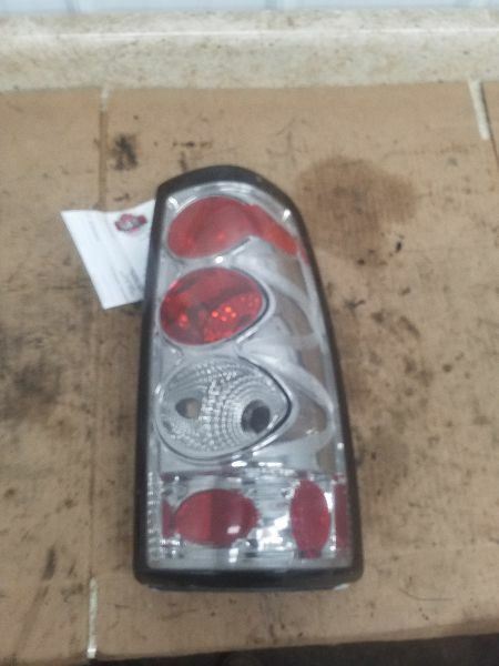 Passenger Tail Light Wideside Fits 04-05 SIERRA 1500 PICKUP 207154