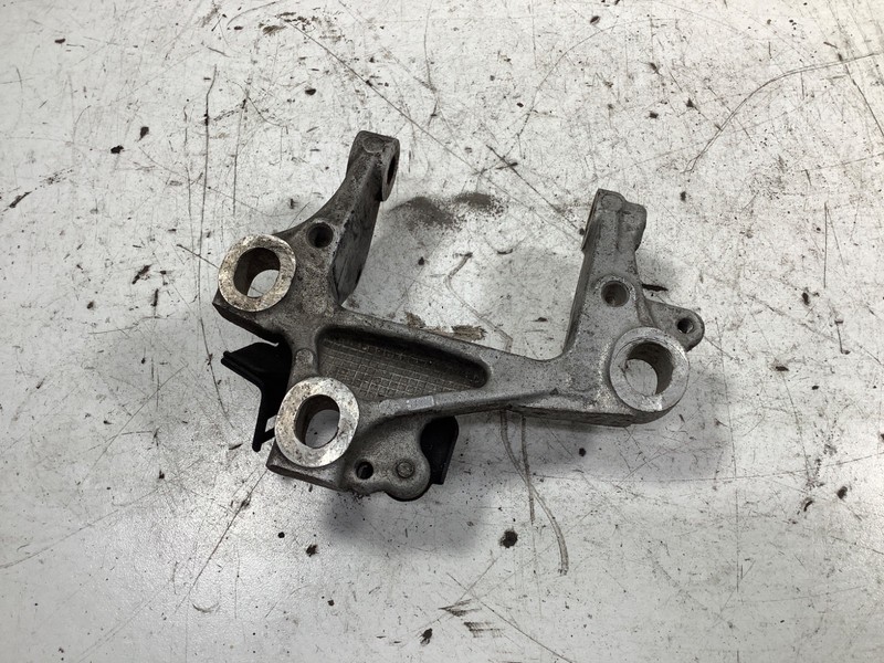 010-014 Honda Insight Left Top Engine Bracket OEM