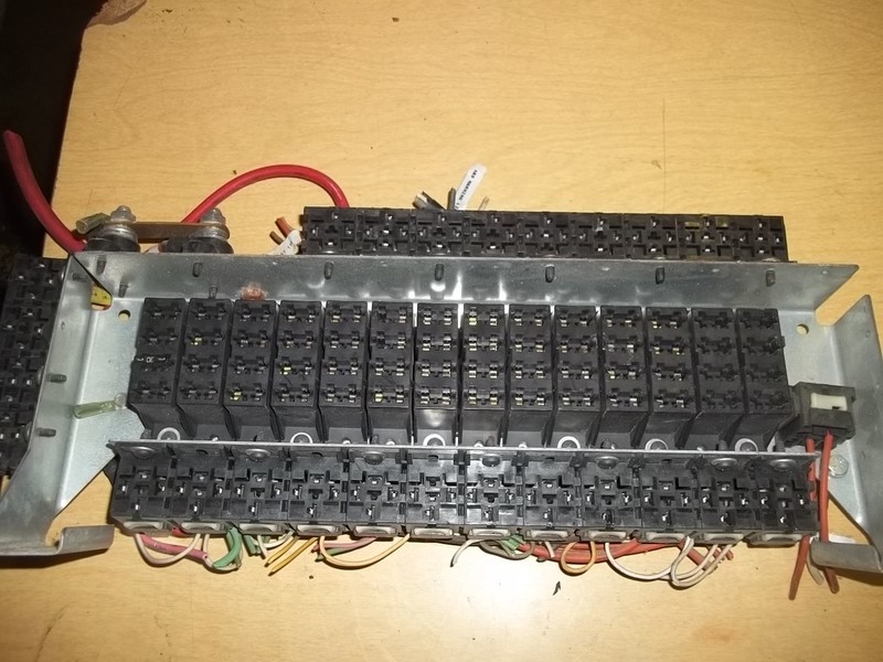 2002-05 International Fuse Relay Block Assembly*FREE SHIPPING*