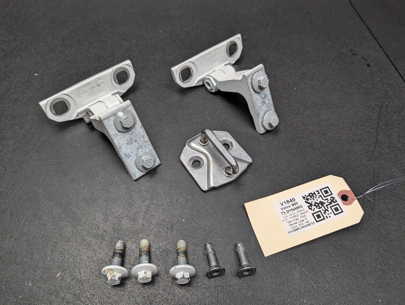 Rear Left Door Hinges w/ Striker Set 2017 Volvo S60 31218518 2014 2015 2016 2018
