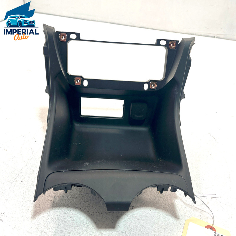 2018 - 2023 GMC TERRAIN CONSOLE STORAGE COMPARTMENT TRAY W/ POWER OUTLET OEM