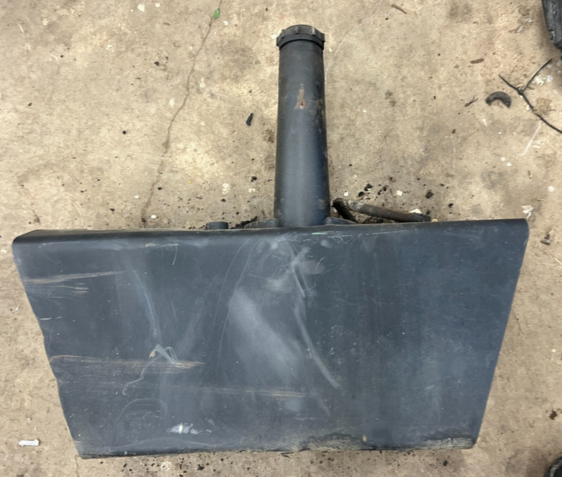 John Deere F910 F912 F932 F935 Fuel Tank M87470