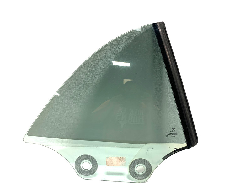 08-13 BMW 128i 135i E88 CONVERTIBLE REAR RIGHT QUARTER WINDOW GLASS OEM #A0.09
